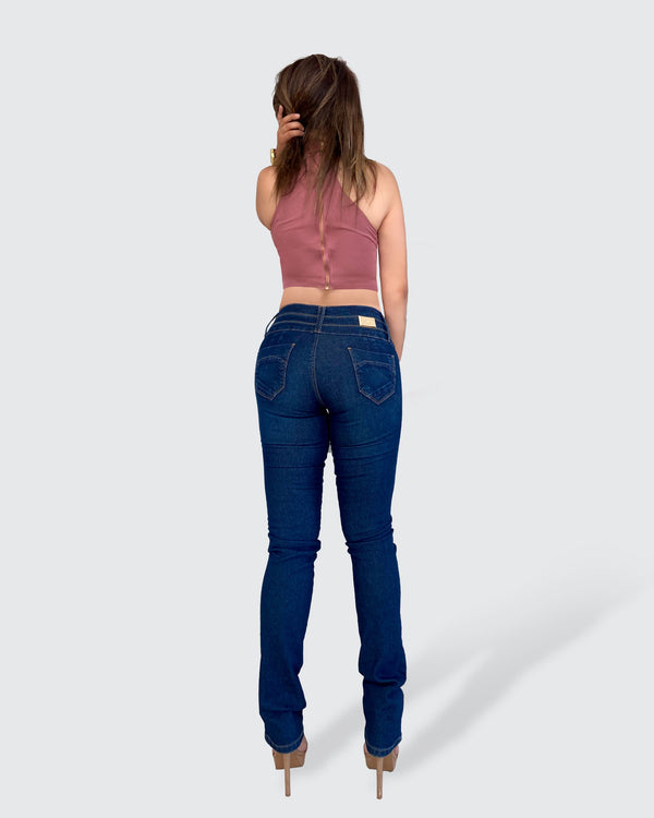 jeans corte colombiano - push up, recto, high waist, mezclilla color azul stone, con pretinas, con bolsillos traseros, detalles en la cintura, cierre con botones y cremallera